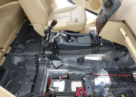 2011 Mercedes-Benz Gl 450 4Matic z USA, uszkodzony, nr VIN 4JGBF7BE9BA686752